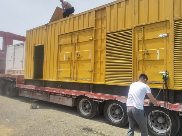 尖山除了负载情况和发动机维护，还有哪些因素会影响 200kw 柴油发电机的油耗？